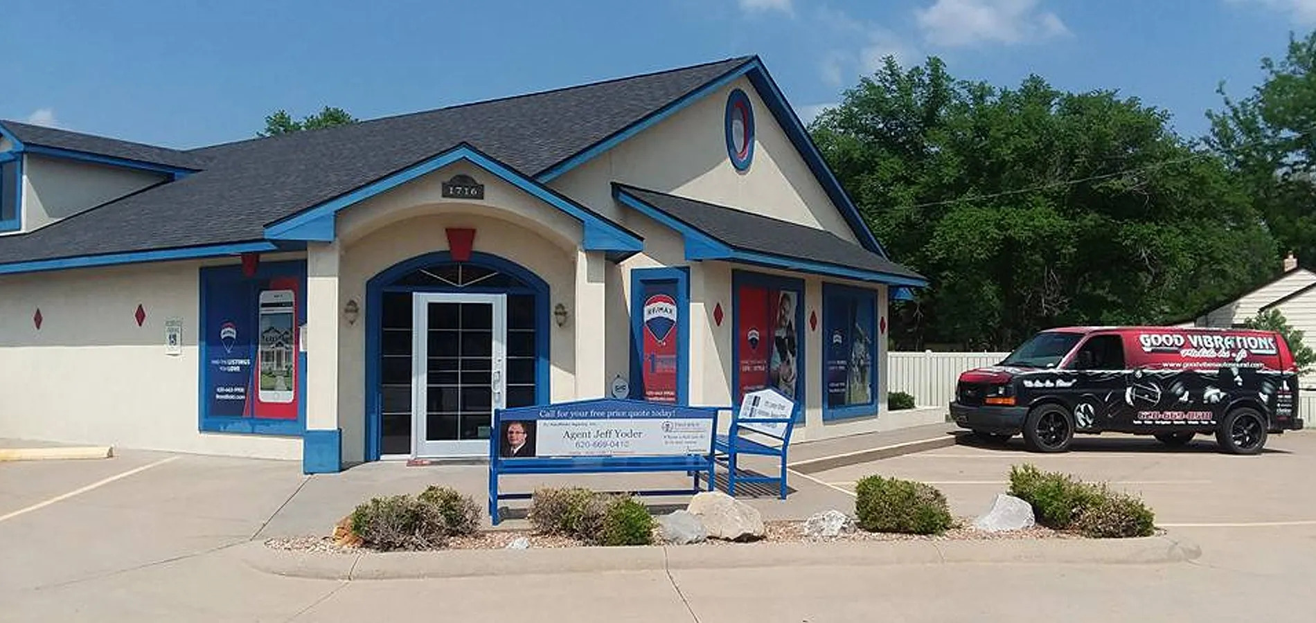 Commercial_sign